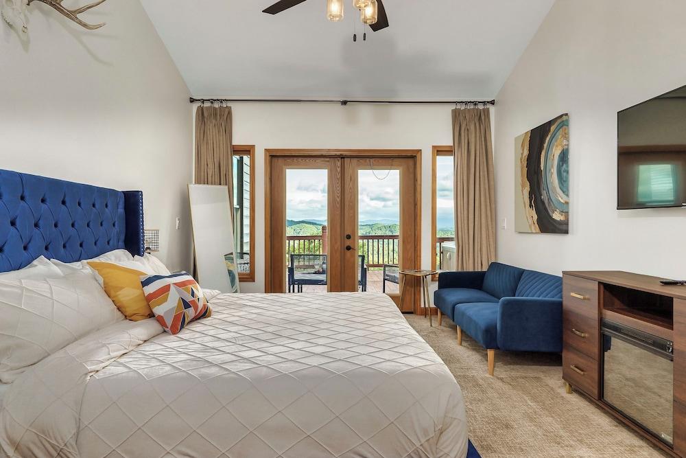 Game Rooms + Views: Spacious Mtn Cabin in Murphy!