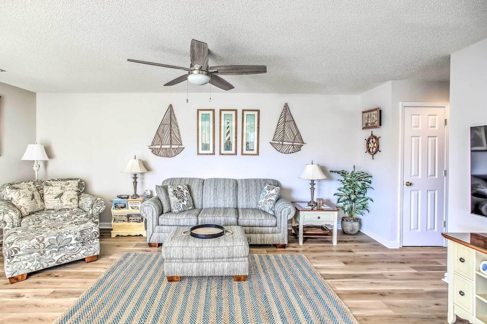 Waterfront North Myrtle Beach Condo w/ Pool Access