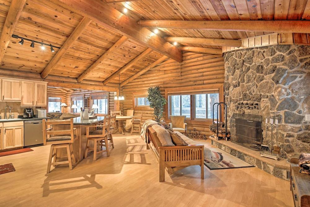 11 Mi to Rainbow Lake: Family Home w/ Large Yard