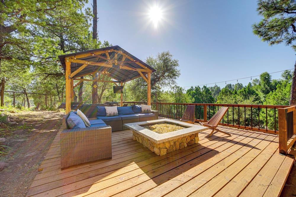 Hot Tub, Game Room: Dog-friendly Pine Cabin!