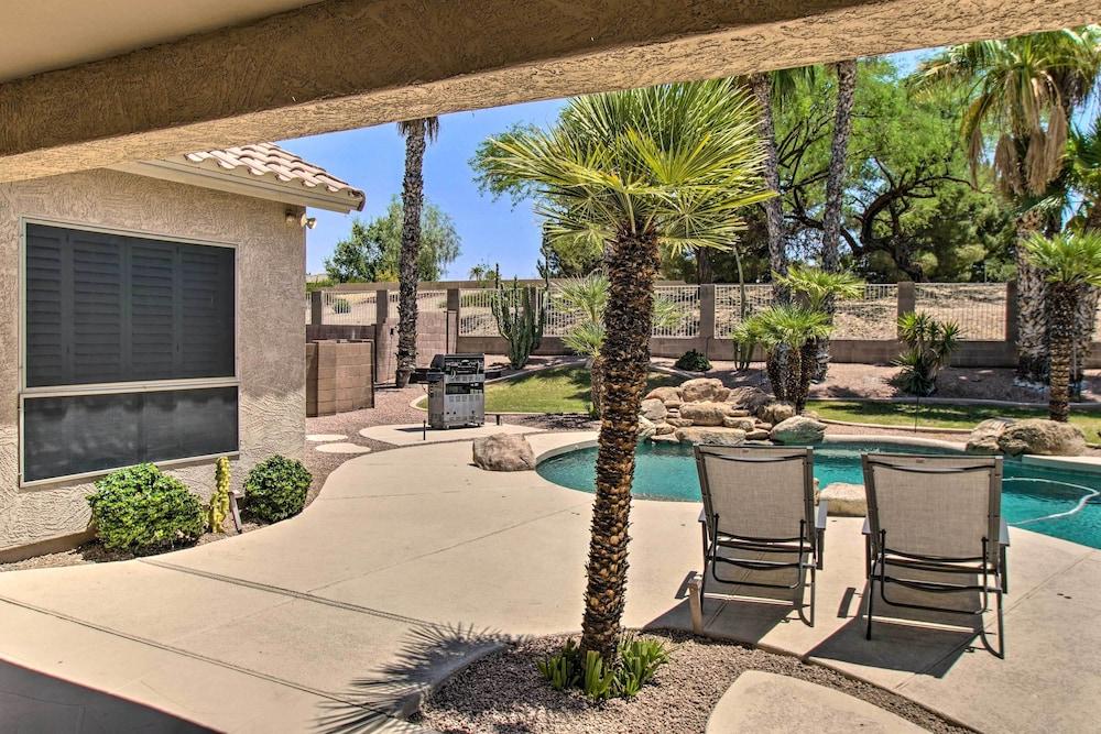 Chandler Retreat w/ Pool, Hot Tub & Grill!
