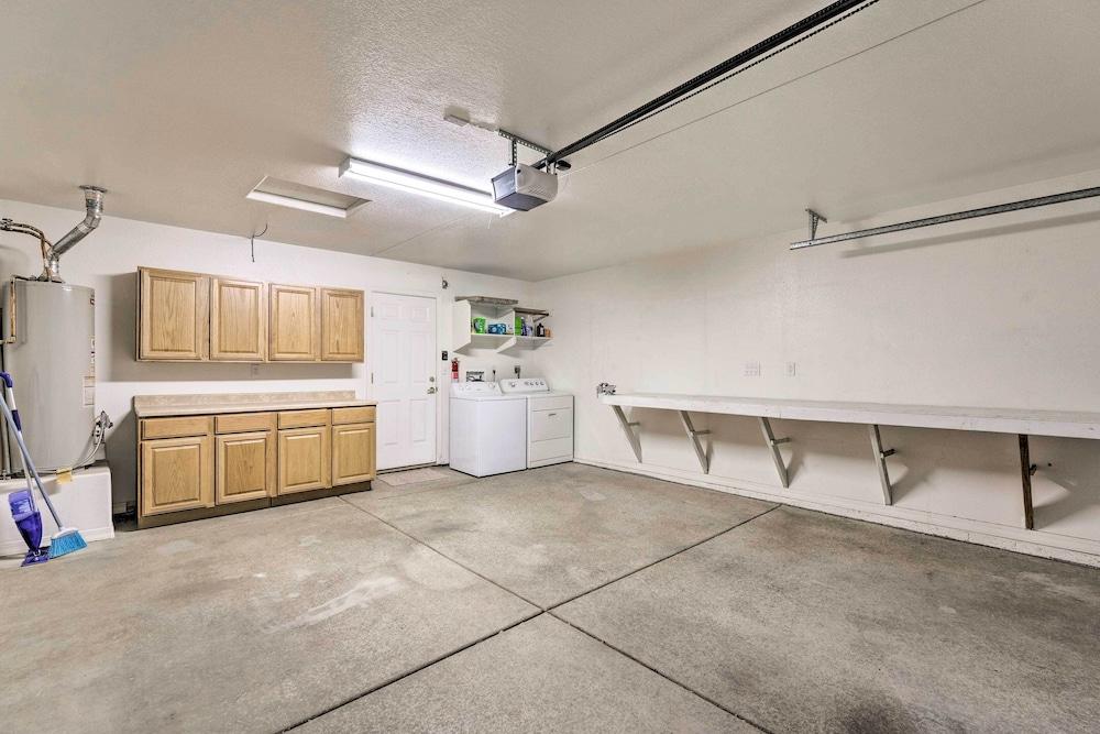 Kid-friendly Kingman Home Near Parks & Dining