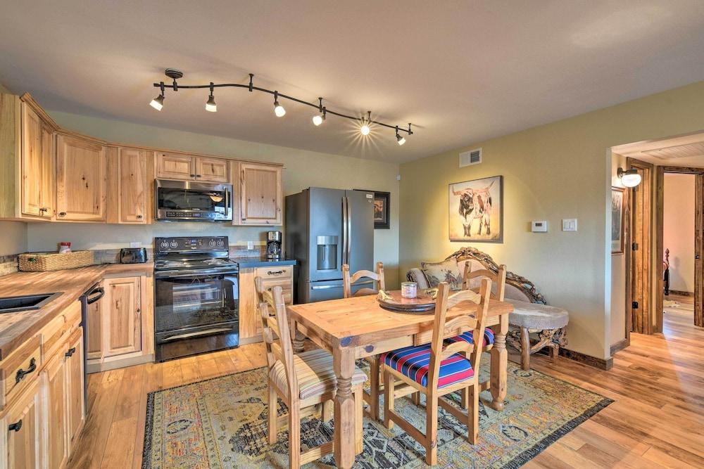 Fort Worth Apt < 5 Mi to Downtown!