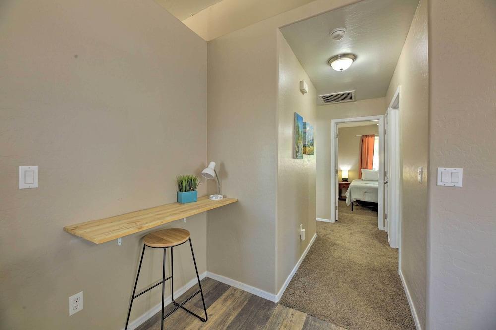 Fenced Yard, Fire Pit: Quiet Show Low Home!