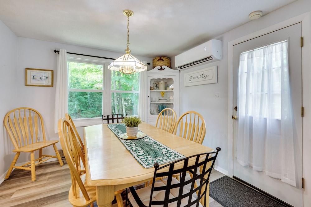 Outdoor Exploration: Quaint North Conway Cottage!