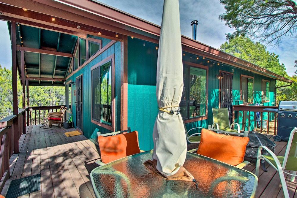 Near Hiking: Modern Heber-overgaard Cabin w/ Deck