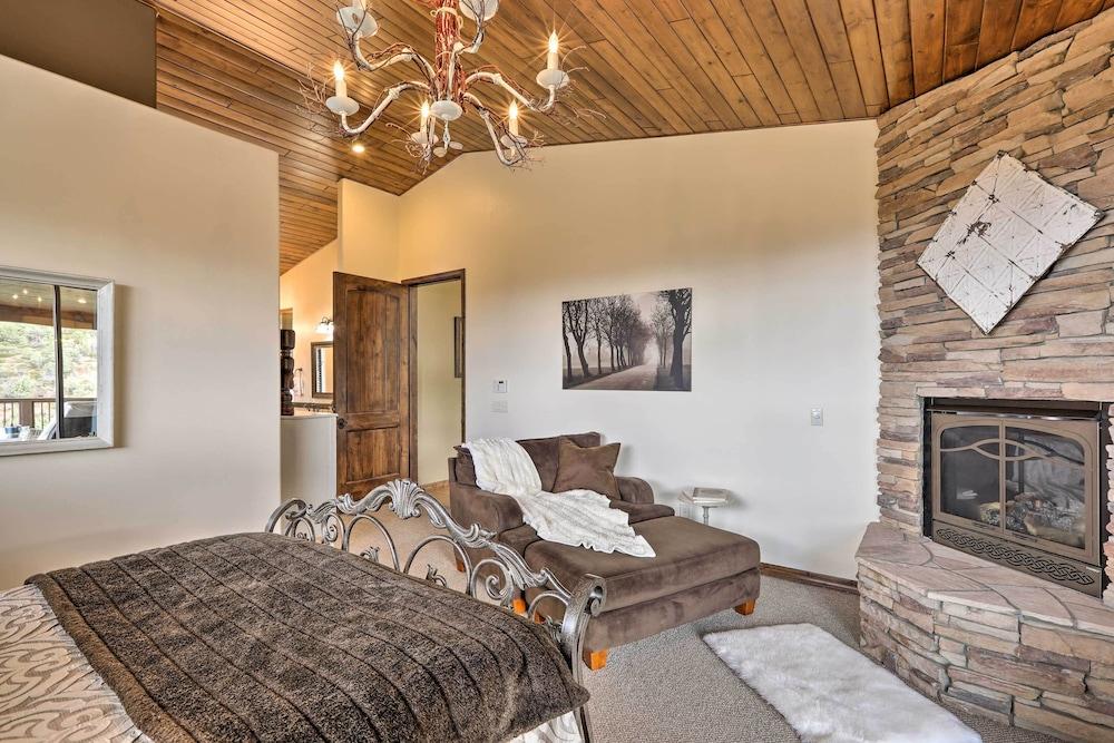 'AZ Rim Retreat' in Pine W/deck, Hot Tub & Views!