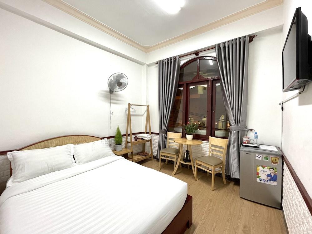 Tuong Vy Dalat Central