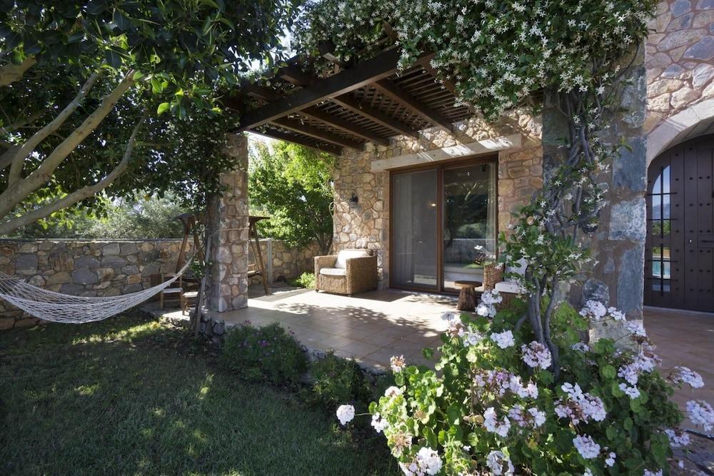 Nafsika Villa in Litsarda