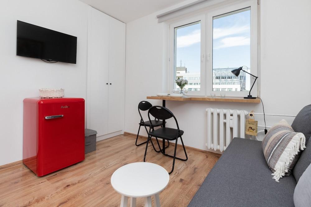 Cosy Studio 3 May by Renters