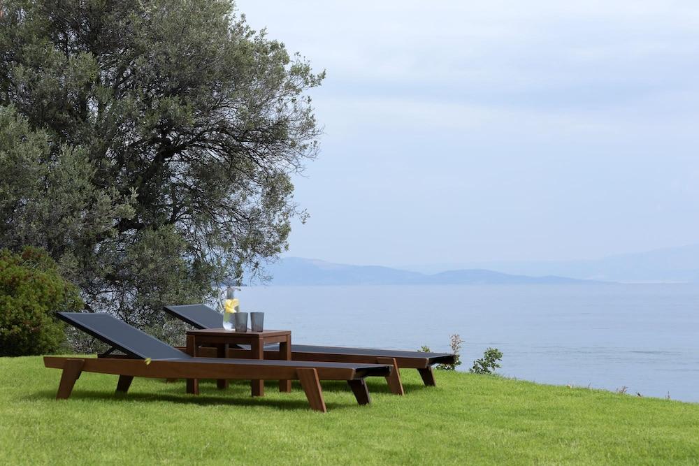 Lichnos Luxury Suite