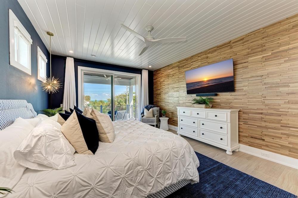 The TipSea Turtle managed by Beach Retreats