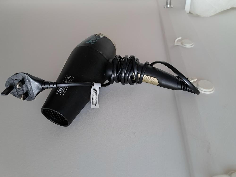 Apartment - Sleeps 4 - Pet Friendly - Parking