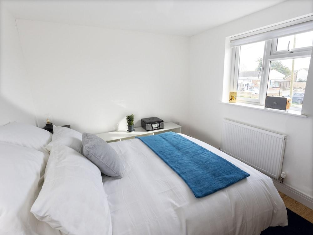 Bright House - Bracklesham Bay