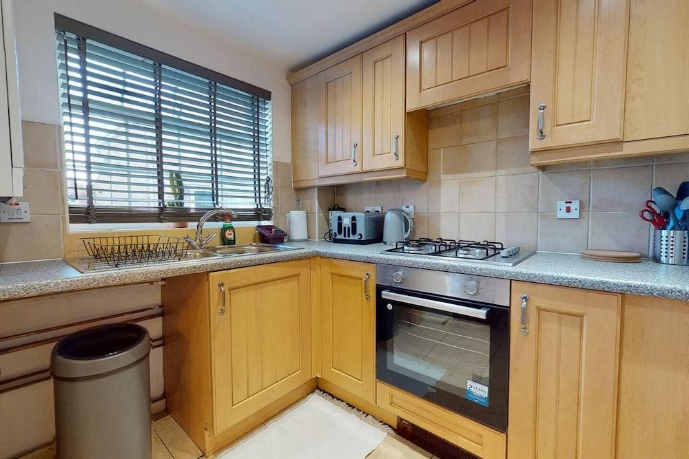 Stunning 2-bed Apartment in Grays
