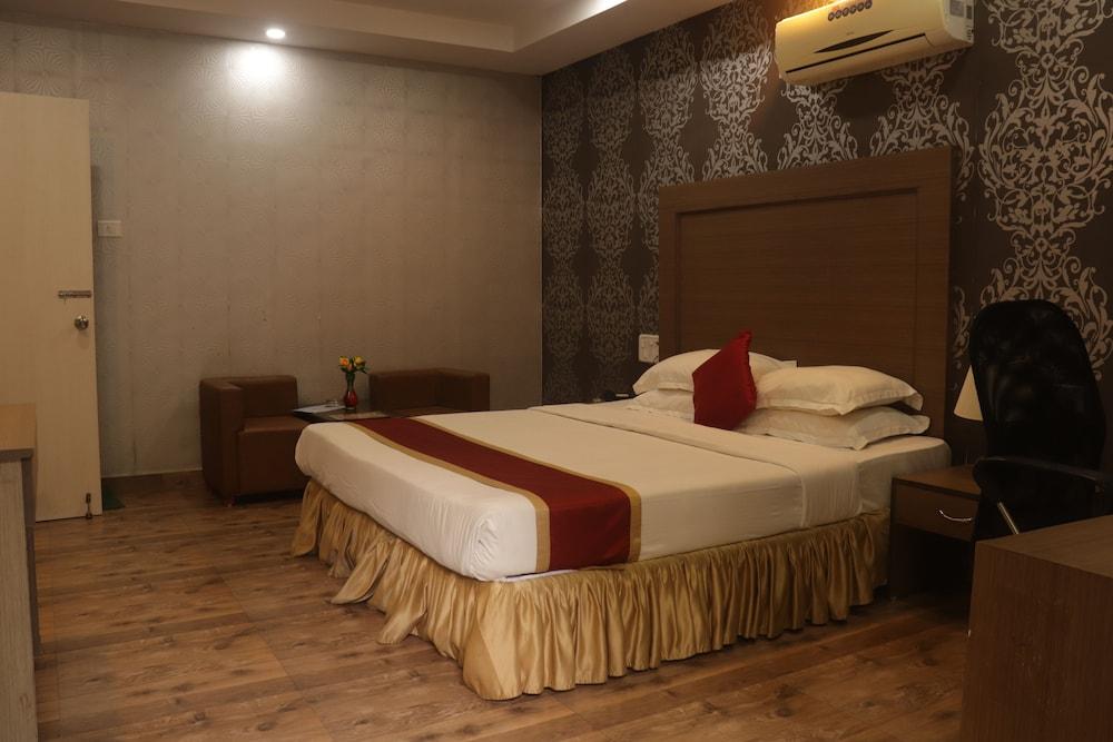 Golden Sun Beach Resort