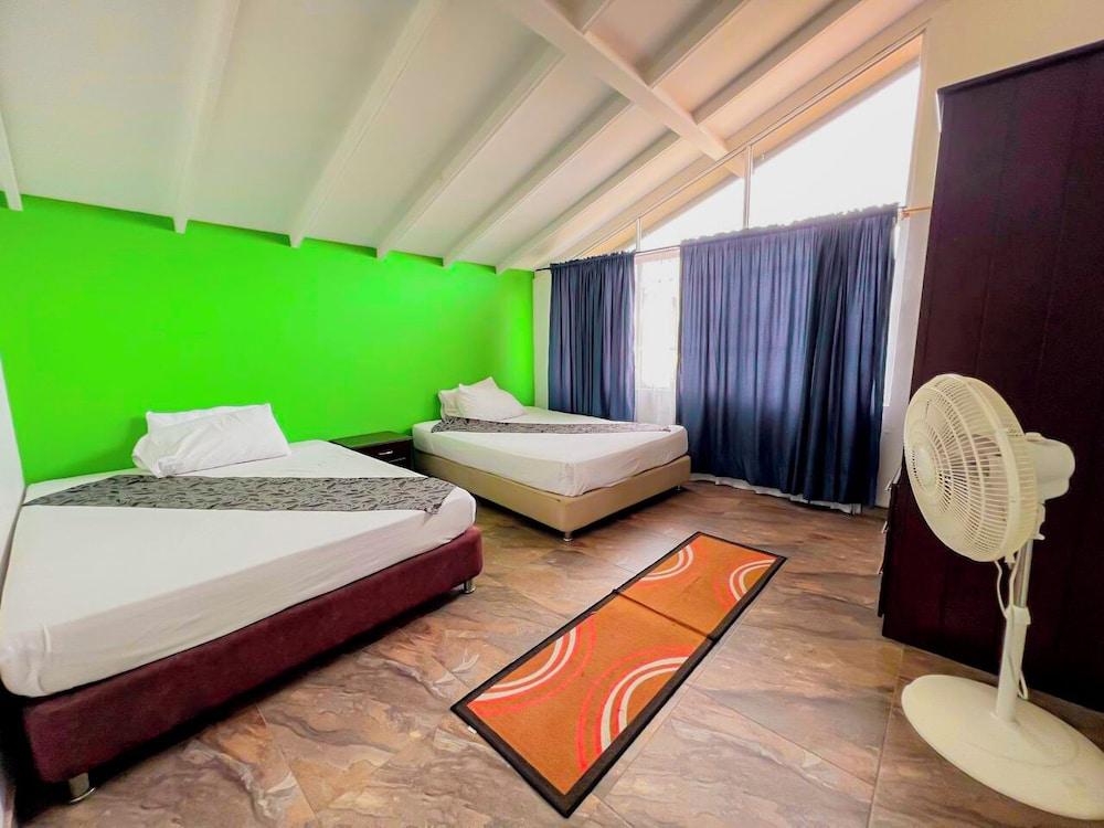 Altos de agua blanca