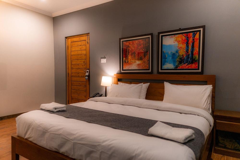 Dynasty Hotel Skardu