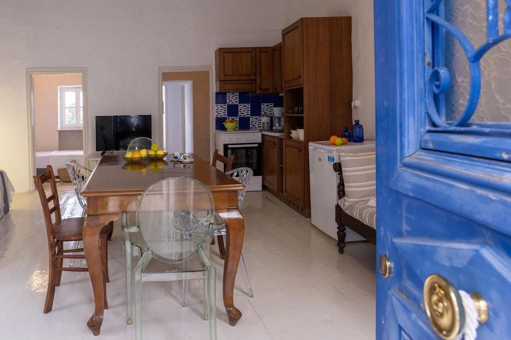 Platanos Cycladic House