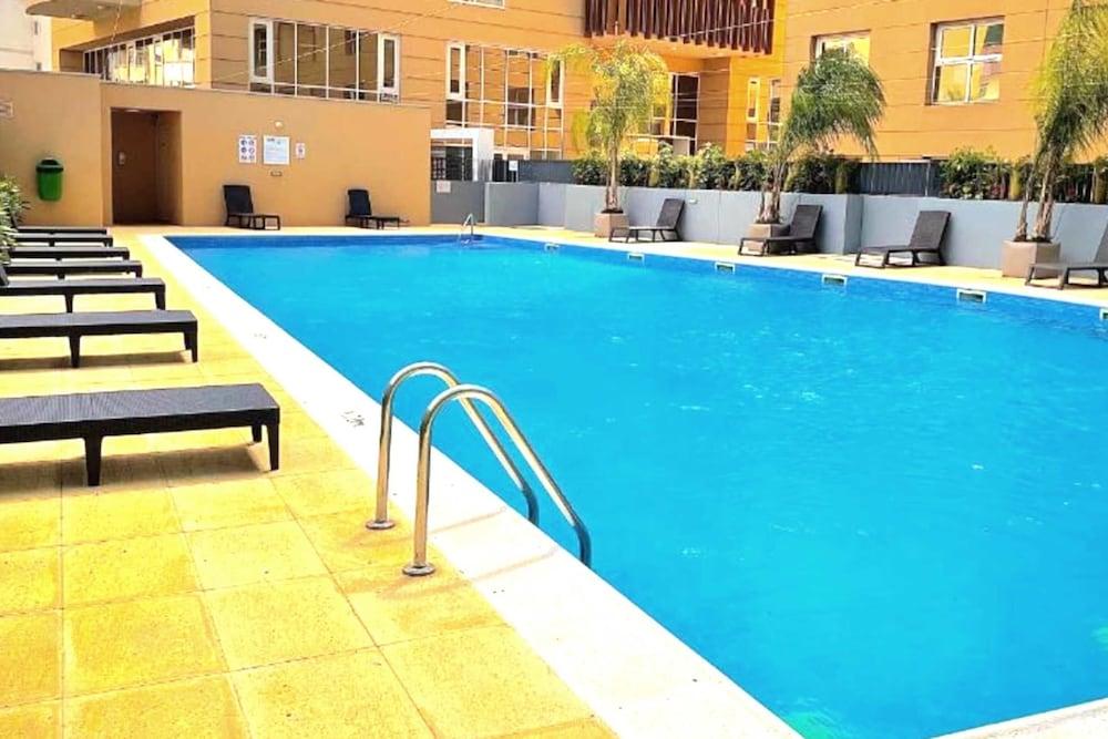 Westone Suite-hosted by Sweetstay