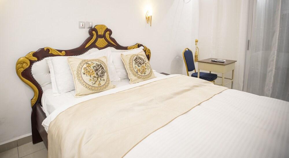 RESIDENCE HOTELIERE SAMBA