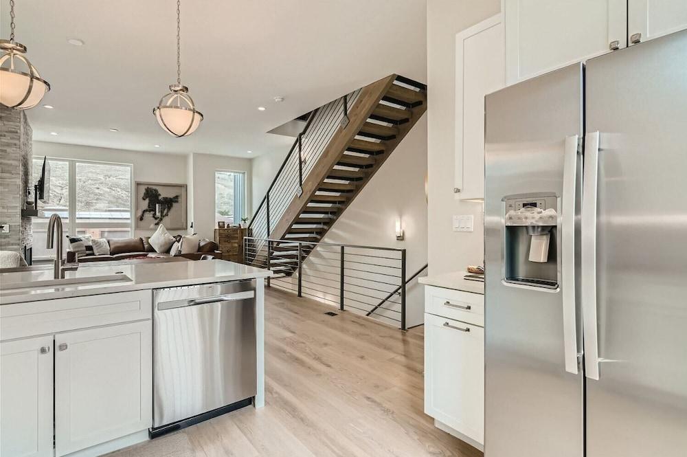 Hygge House at Summit