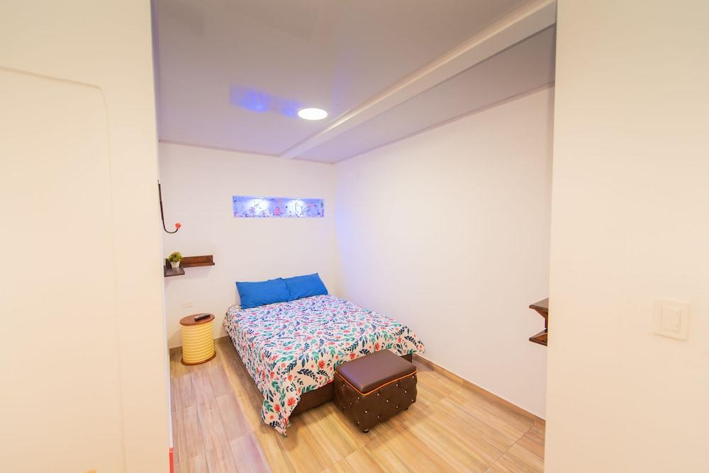 APARTAMENTOS TURISTICOS EL CONQUISTADOR