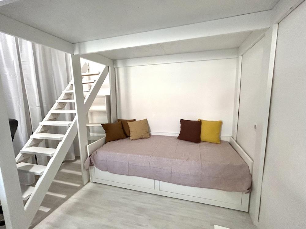 Medea Smart Apartment