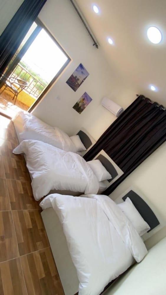 Lacasa chalet panoramic view to dead sea