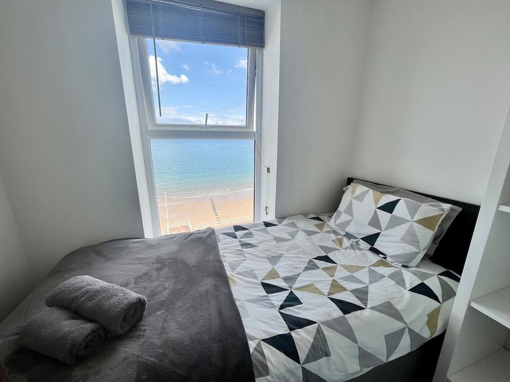 7 Seaview @ Bridlington Bay