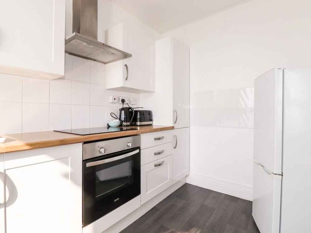 Apartment 9 Beaconsfield House