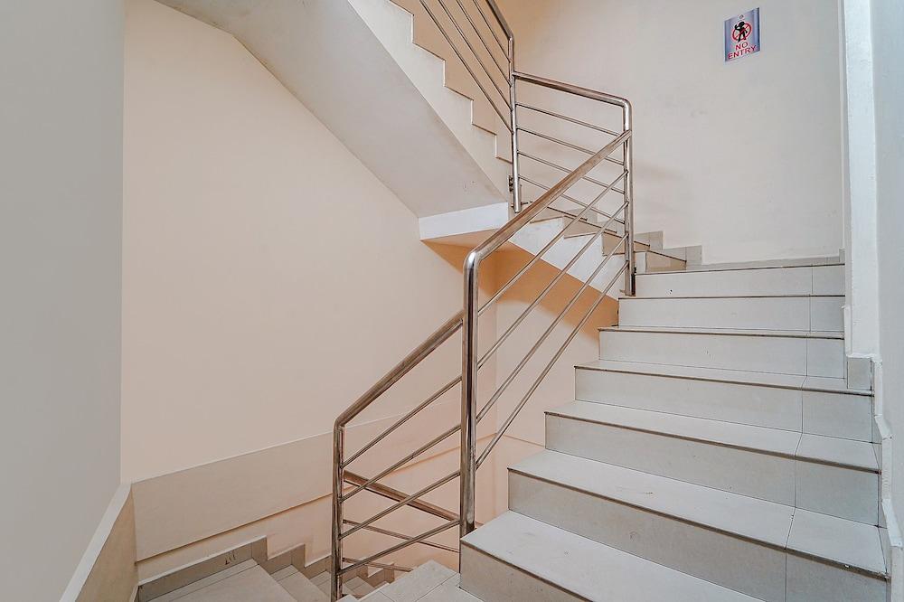 Fabhotel Central Inn Residency