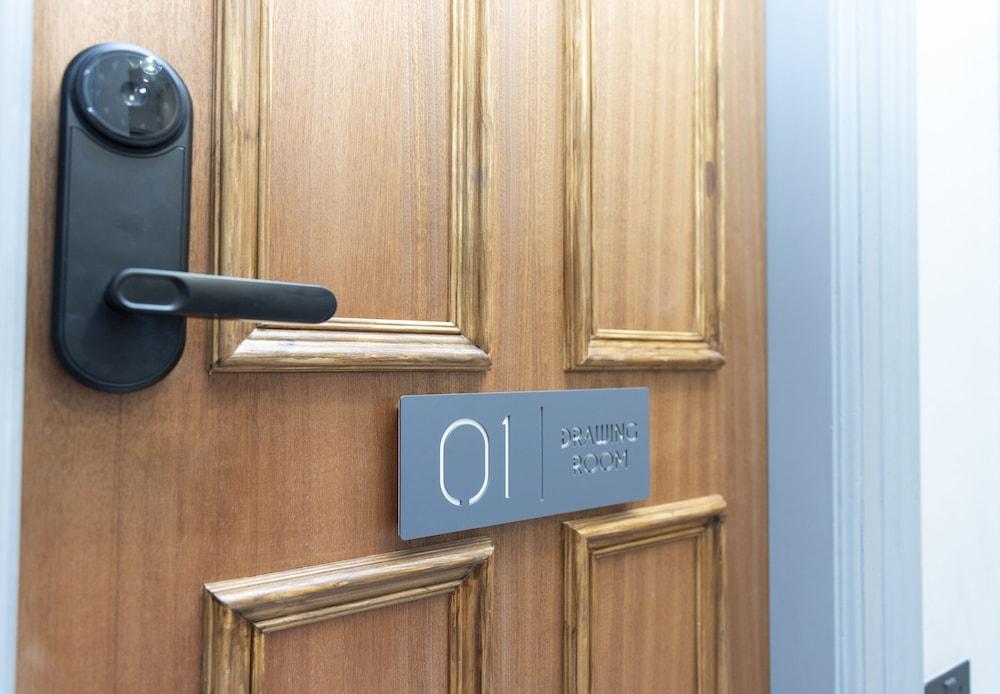 MONO Suites New Town