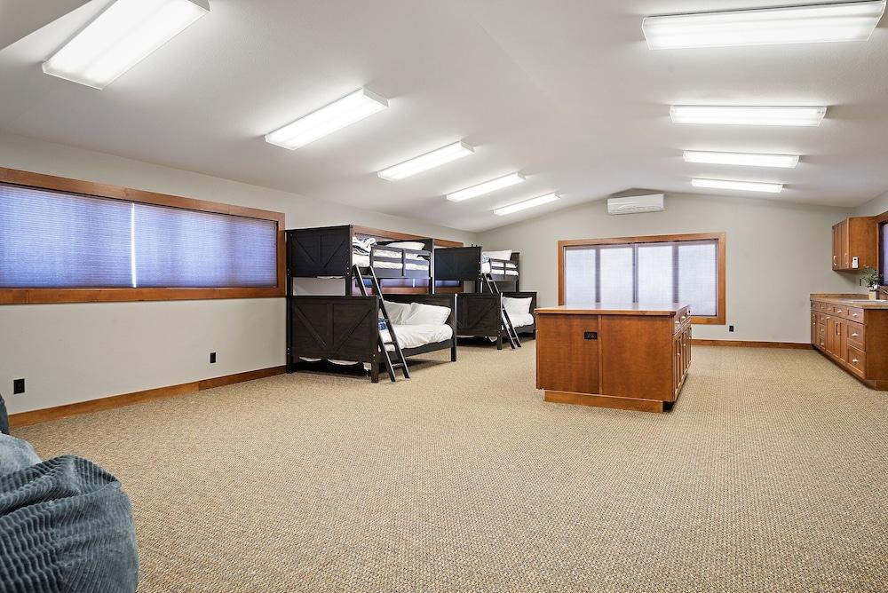 Raz Hideaway 7 Bedroom Mountain Ranch