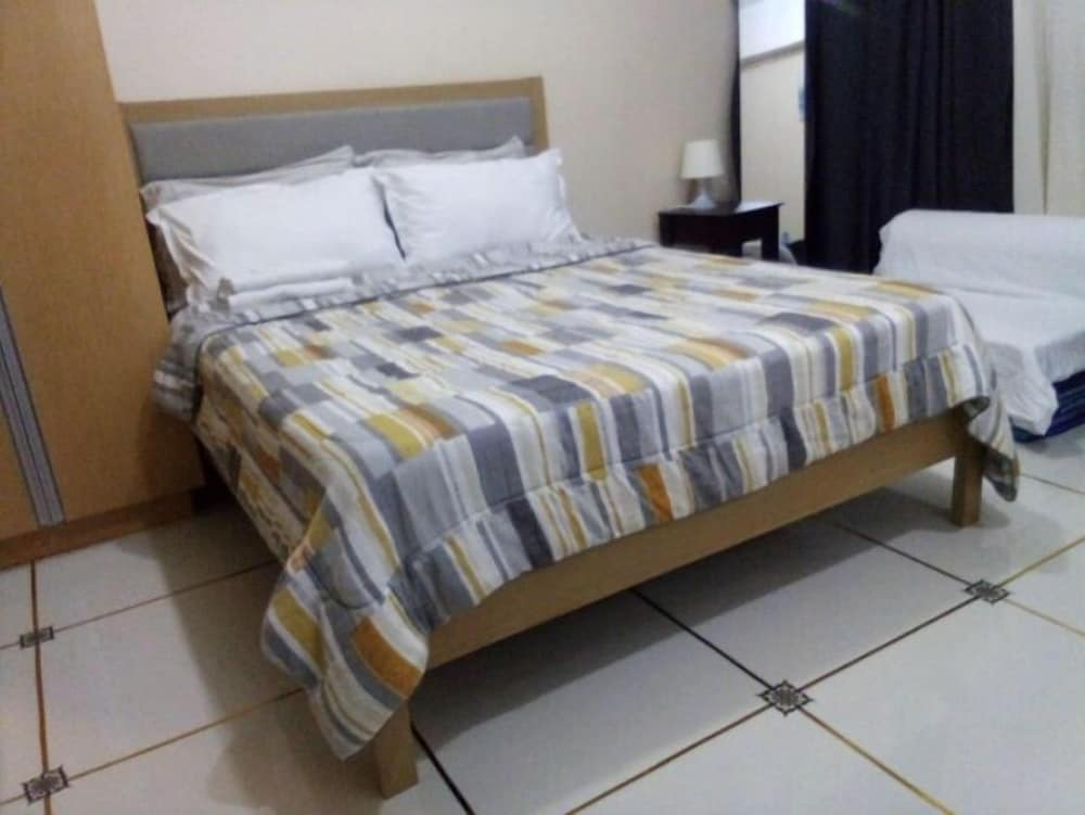 101 Newport Boulevard all inclusive rate