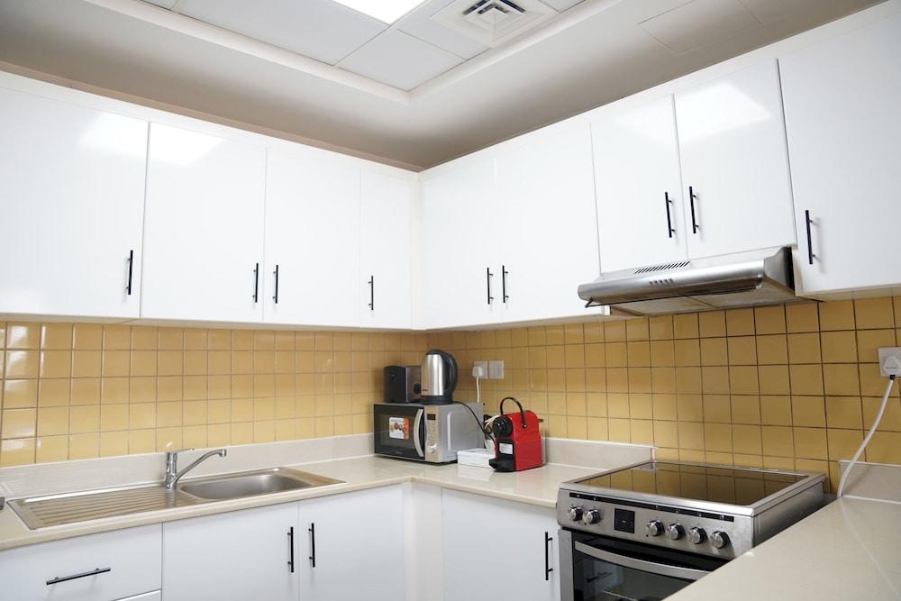 Stunning Sea View Apt. With Balcony - RAK