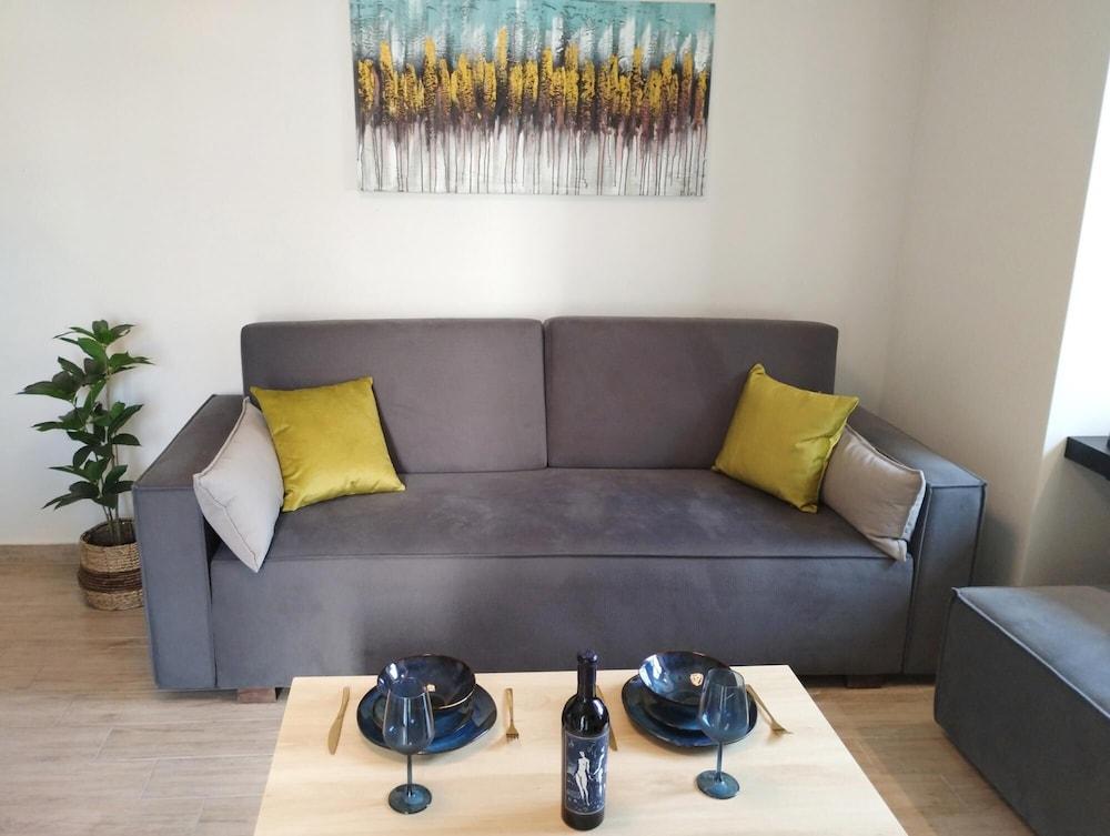 Volos Terra Deluxe Residences