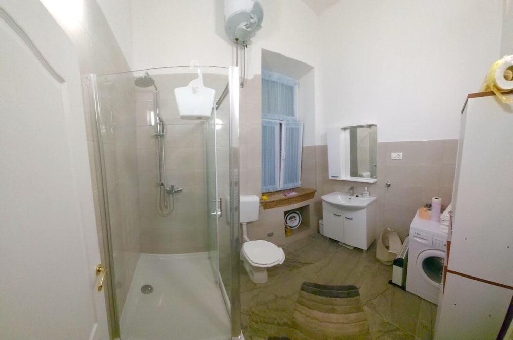 Nino - sea View - A1