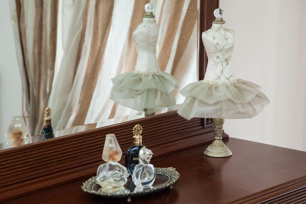 Deluxe 2 Bedroom apt in Petroupoli