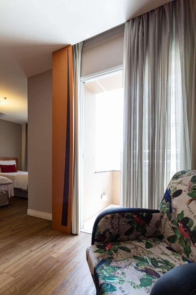 Elegance Suites Stella Vega