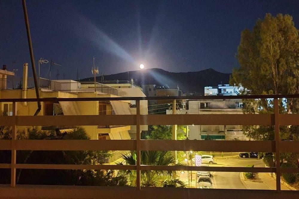 Rooftop 1 Bdr Apt - Metro Cholargos - 5 Min Walk