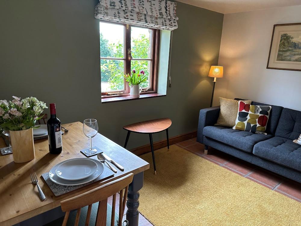 Old Post Office Barn