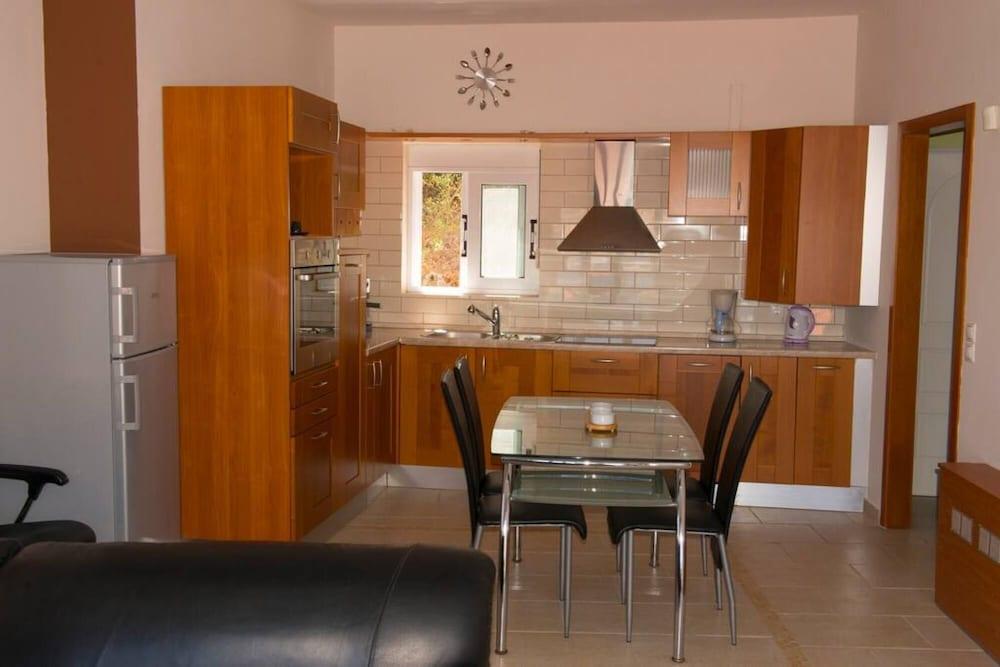 Agia Efimia Seaside 2b r Apartment