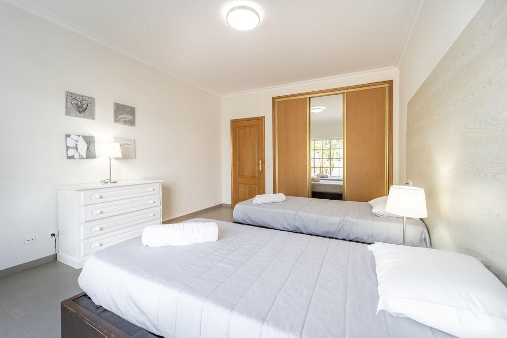 Villa Lemos by HelloVacations