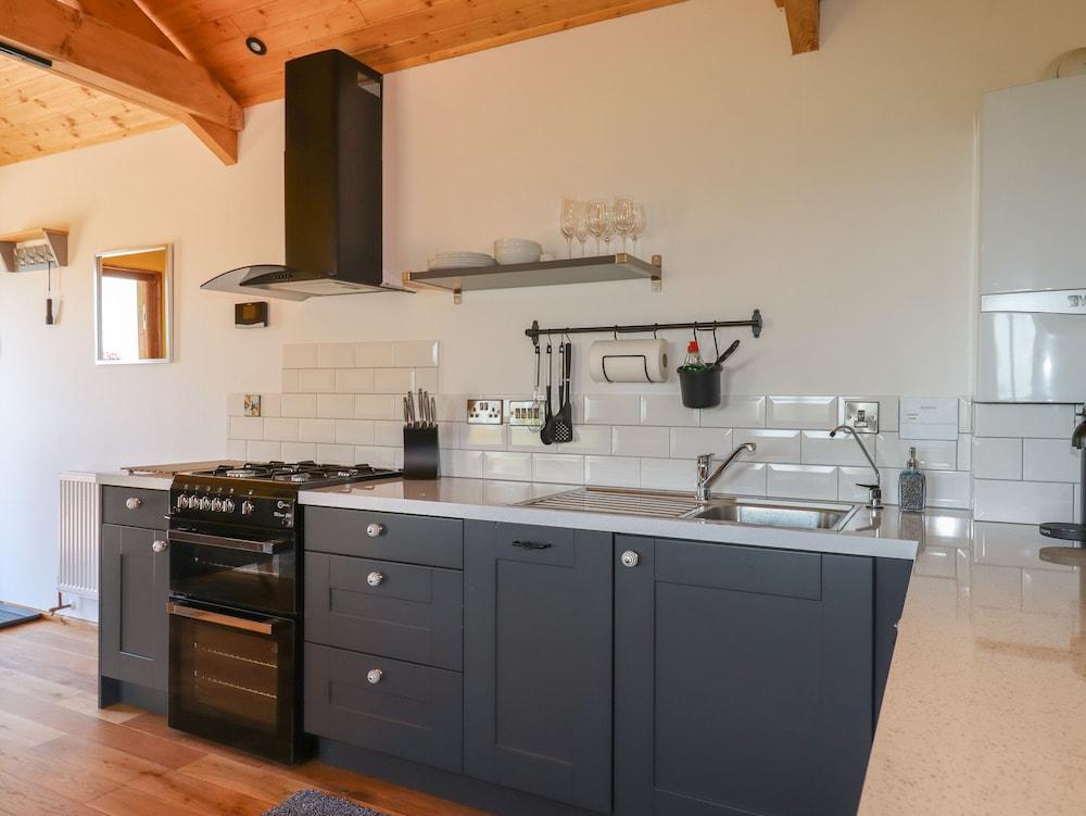 Nelli Lodge at Mile End