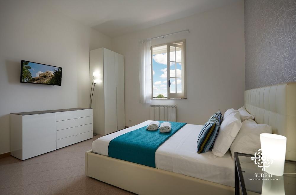 Sicily Summer Breeze