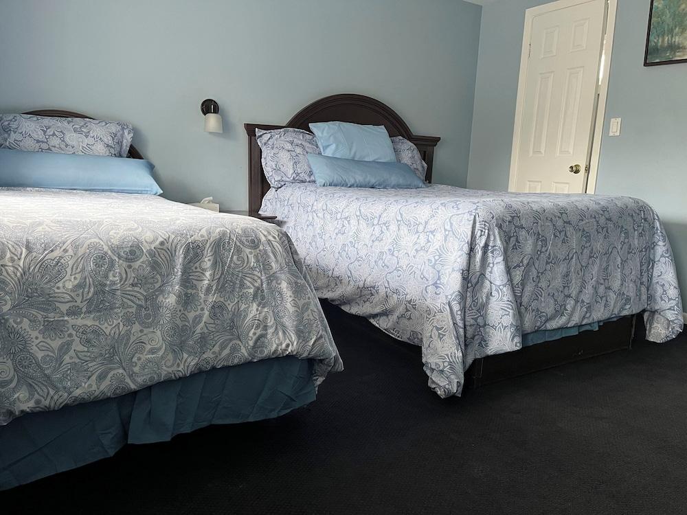 Hitching Post Country Motel