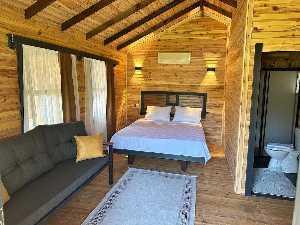 Pine Village Bungalows Ölüdeniz