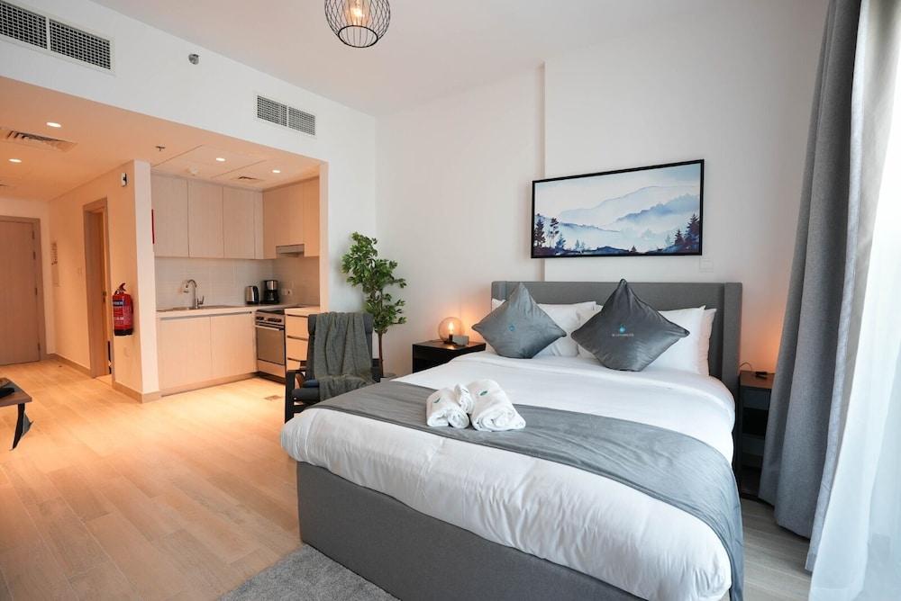 Mesmerizing Canal View - 827