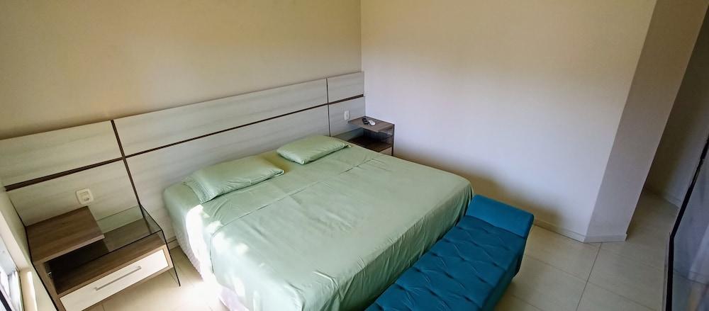 Casa Conforto com Piscina